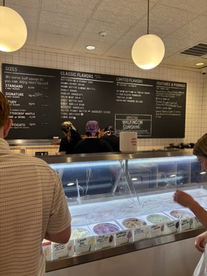Jeni's Splendid Ice Creams by null