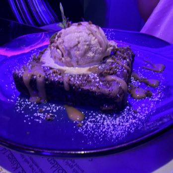 Atlas Ultra Lounge - Brownie Sundae - Lounges Near Me - Houston, Texas Atlas Ultra Lounge - Brownie Sundae - Lounges Near Me - Houston, Texas