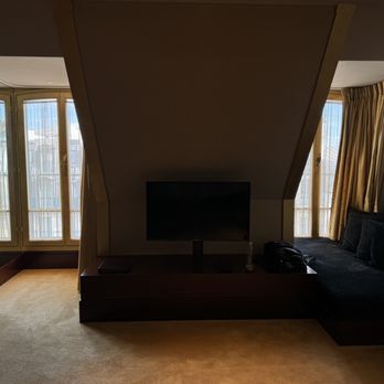 Park Hyatt Paris-Vendome - Park King Suite - very spacious! - Hotels Near Me - Paris, 75
