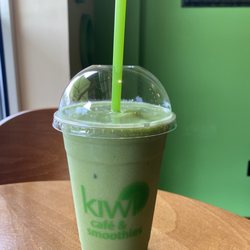 Kiwi Cafe & Smoothies - Pina Colada Smoothie with Spinach
