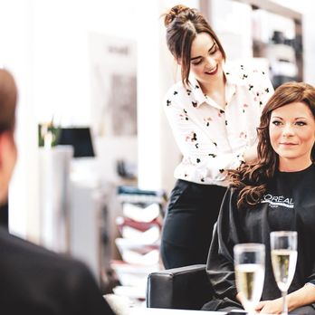 Knaus Hairdesign & Lounge - Brautservice - Hair Salons Near Me - Oldenburg, NI Knaus Hairdesign & Lounge - Brautservice - Hair Salons Near Me - Oldenburg, NI