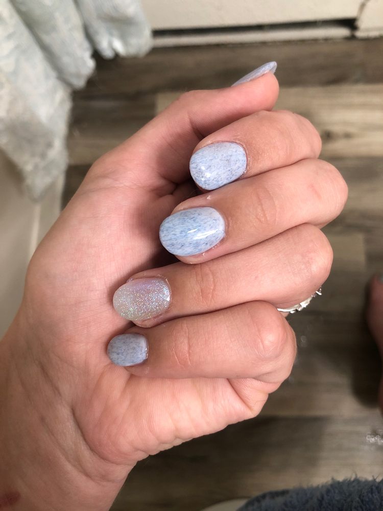 California Nails USA Logo