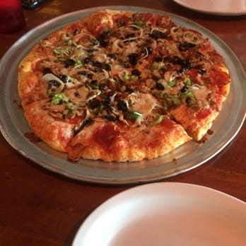Big Bill's NY Pizza - 14 inch medium combo pizza - Pizza Near Me - Centennial, Colorado