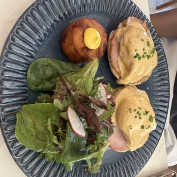 Terravita - Eggs Benedict Brunch - Breakfast & Brunch Near Me - New York, New York Terravita - Eggs Benedict Brunch - Breakfast & Brunch Near Me - New York, New York