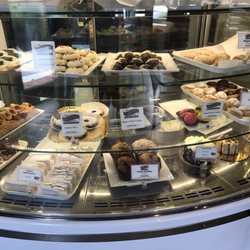 Touch of Italy Bakery - Looking good