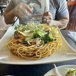 Da Nang Bistro - Mì xào giòn