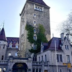 Chateau d'Ouchy - Beautiful hotel.