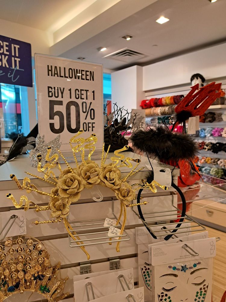 ICING BY CLAIRE’S Updated October 2024 29 Photos & 14 Reviews 1151 Galleria Blvd