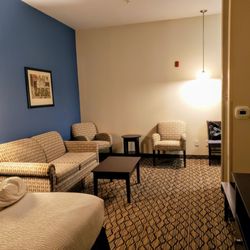 Holiday Inn Express & Suites Belle Vernon - Our Room at HI Express Belle Vernon