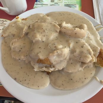 Flo's Country Cafe - American Near Me - Cherry Valley, California