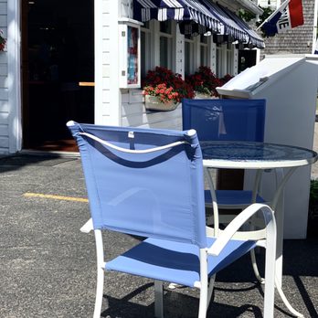 Cove Cafe - From The Side - American Near Me - Ogunquit, Maine