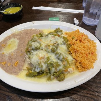 L & J Cafe - Green Chicken Enchiladas - Mexican Near Me - El Paso, Texas