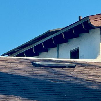 Journey Builders - Roof ridge with exposed bitumen - Roofing Near Me - Burbank, California Journey Builders - Roof ridge with exposed bitumen - Roofing Near Me - Burbank, California