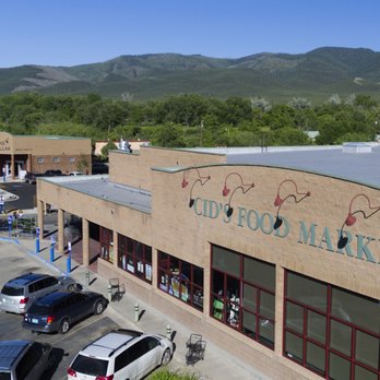 Cid's Food Market - a view of the outside of the building - Grocery Near Me - Taos, New Mexico Cid's Food Market - a view of the outside of the building - Grocery Near Me - Taos, New Mexico