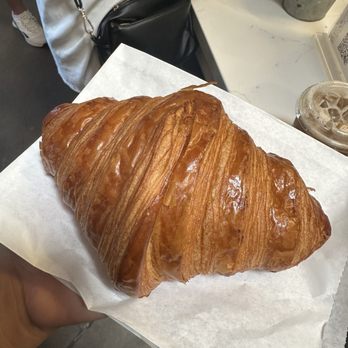 Parfait Paris - Plain Croissant - Desserts Near Me - San Diego, California