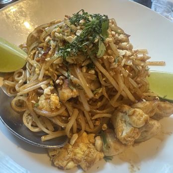 Kona Grill - Boca Park - Chicken Pad Thai Noodles* - New American Near Me - Las Vegas, Nevada Kona Grill - Boca Park - Chicken Pad Thai Noodles* - New American Near Me - Las Vegas, Nevada