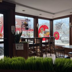 Minerva Pizzeria - Interior