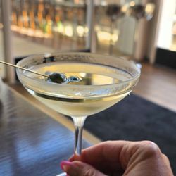 Casa Bianca - Dirty martini