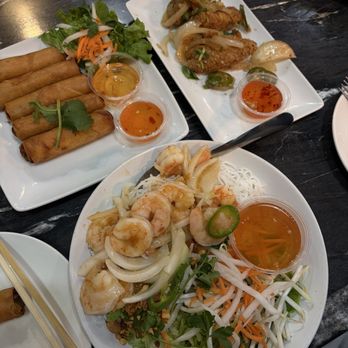 Pho Momma - lemongrass vermicelli bowl. egg rolls. - Noodles Near Me - Sacramento, California