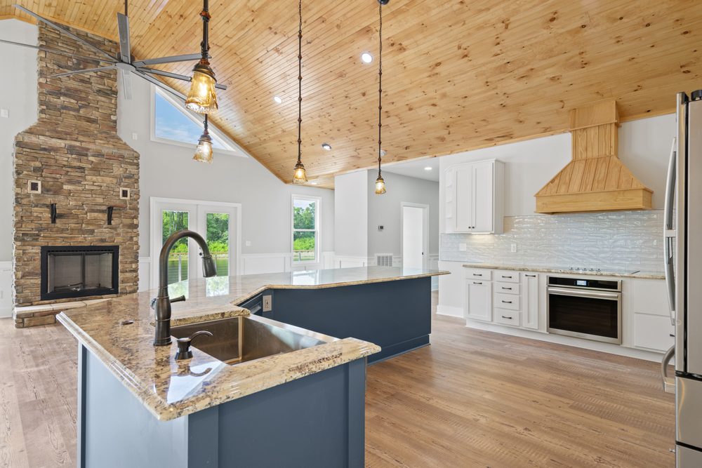 Slide of RiverBend Builder