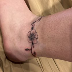 The Roost Tattoo Studio - My anklet tattoo. The red mark is the sharpie he used to draw on the inspiration.