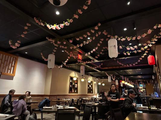 Yuzu Kitchen, 409 Wood St, Pittsburgh, PA 15222, US - MapQuest