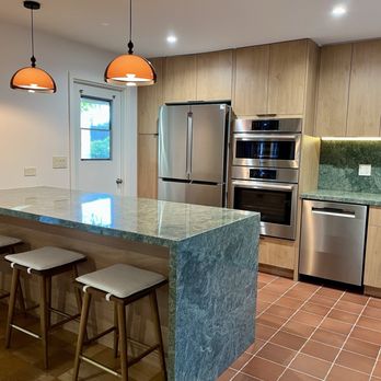 Ace Stone Fabricators - Countertop Installation Near Me - Woodland Hills, California