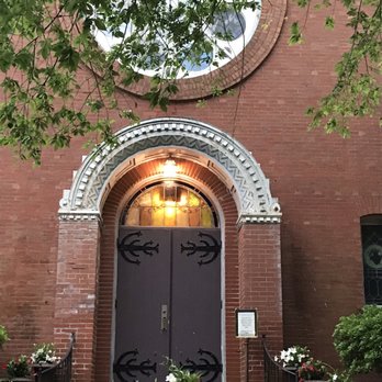 Belfry Inn & Bistro - Beautiful front doors - New American Near Me - Sandwich, Massachusetts