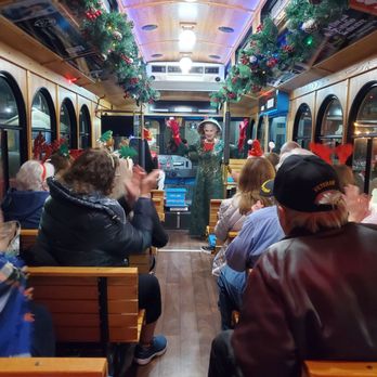 Discover Sarasota Tours - Having fun in the Christmas Trolley - Historical Tours Near Me - Sarasota, Florida