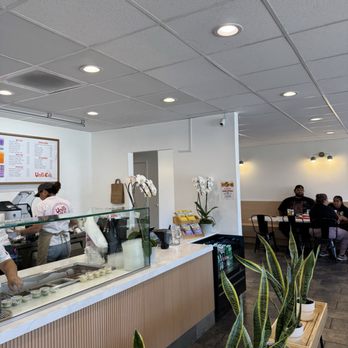 Uroko Poke - Interior - Poke Near Me - Tustin, California