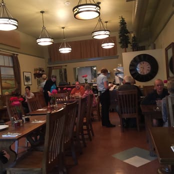 Crescent Cafe - Casual and old school - Coffee & Tea Near Me - McMinnville, Oregon