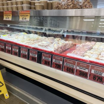 Mi Rancho Supermarket - Butcher area - Grocery Near Me - San Francisco, California