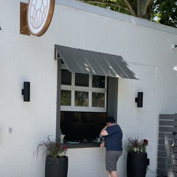 Hop Atomica - Walk up window - Breweries Near Me - Savannah, Georgia Hop Atomica - Walk up window - Breweries Near Me - Savannah, Georgia
