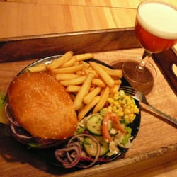 Soul Kitchen - Le chti' burger pain et viande provenant d'artisans locaux
