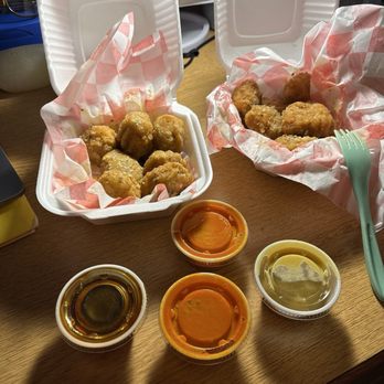 Mad Chicken - Boneless wings - Chicken Shop Near Me - Pittsburgh, Pennsylvania
