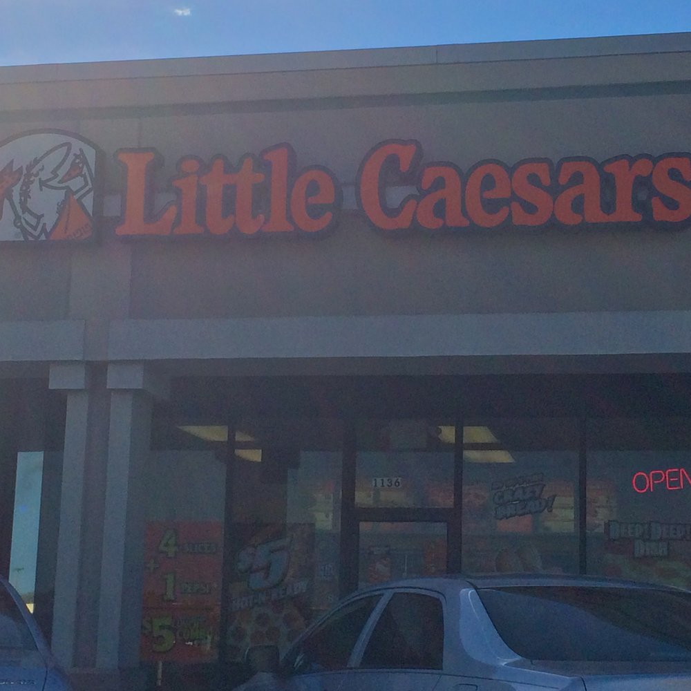 Highland Square Shopping Center - Shopping Centers Near Me - Jacksonville, Florida
