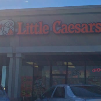 Highland Square Shopping Center - Shopping Centers Near Me - Jacksonville, Florida