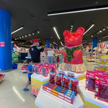 IT'SUGAR - Candy Stores Near Me - Honolulu, Hawaii