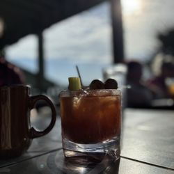 Port A Beachlodge - Bloody Mary with a view