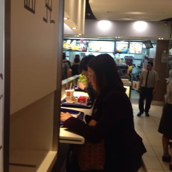 McDonald's Restaurants - American Near Me - London, XGL