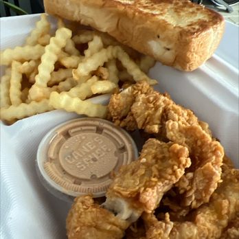 Raising Cane's Chicken Fingers - 3 Piece Meal - Fast Food Near Me - Glendora, California