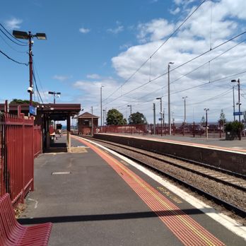 Brighton Beach Station - Platform - Train Stations Near Me - Dendy, VIC