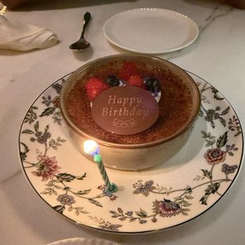 Sky Room - Vanilla soufflé - American Near Me - Long Beach, California