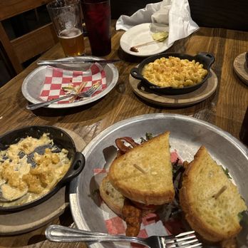 The Eagle Mass Ave - BBQ Pork Burnt Ends Fried Chicken BLT Fried Chicken Sandwich Mac & Cheese - American Near Me - Indianapolis, Indiana