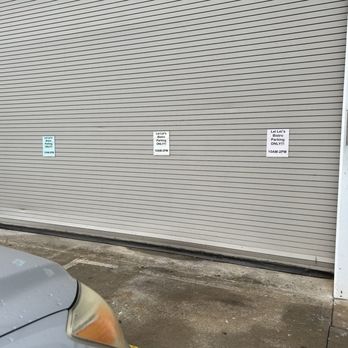 Lei Lei's Bistro - Free parking stalls - Food Trucks Near Me - Honolulu, Hawaii