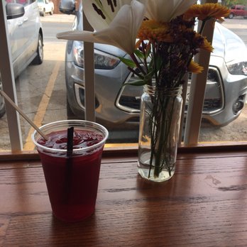 Barrett's Coffee - Hibiscus mint tea and lillies - Coffee Roasteries Near Me - Austin, Texas