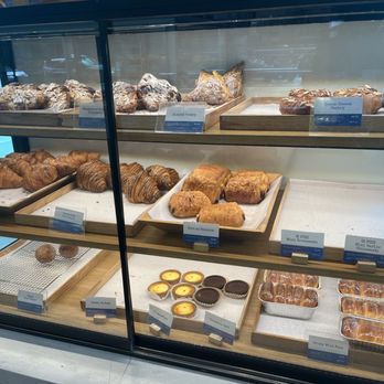 Paris Baguette - Pastries, yum! - Bakeries Near Me - Austin, Texas