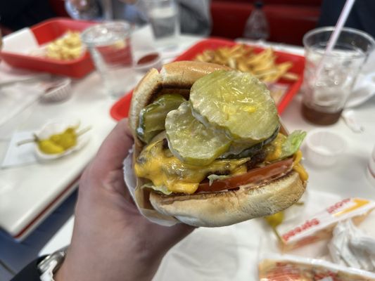 In-N-Out Burger by null