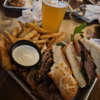 Parlay 6 Brewing - Tritip - Brewpubs Near Me - Reno, Nevada