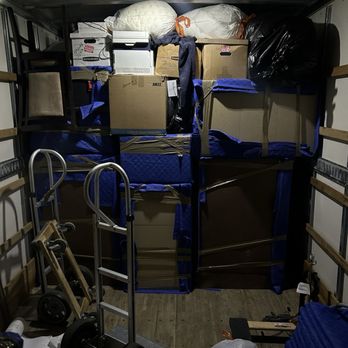 Hello Movers - Theyre amazing packing! - Movers Near Me - Tampa, Florida Hello Movers - Theyre amazing packing! - Movers Near Me - Tampa, Florida